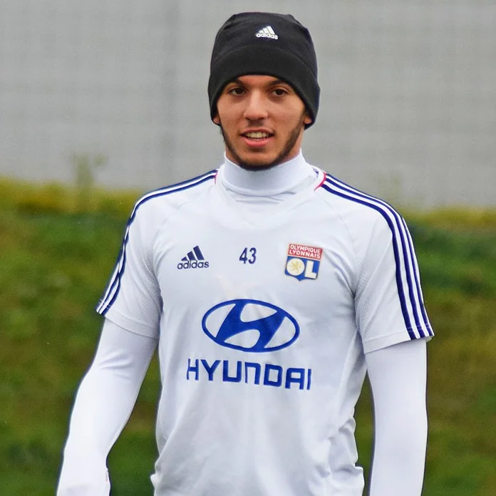 Амин Гуири